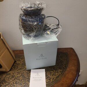 NEW Partylite Scent Glow City Lights Blue Weaved Basket Electric Melts Warmer ++